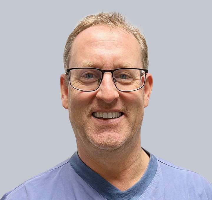Dr. Peter Thomasson